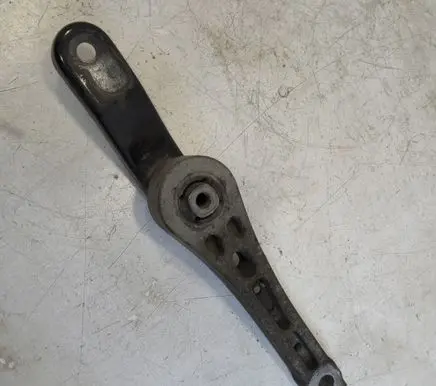 Volkswagen Golf Plus Engine mounting bracket 1K0199855