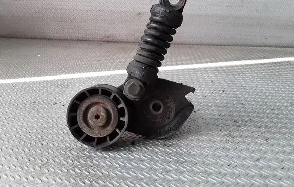Peugeot 607 Generator/alternator belt tensioner 9635966680