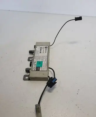 BMW 7 E65 E66 Aerial antenna amplifier 65258380685