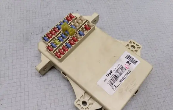 KIA Ceed Fuse module 919502H500