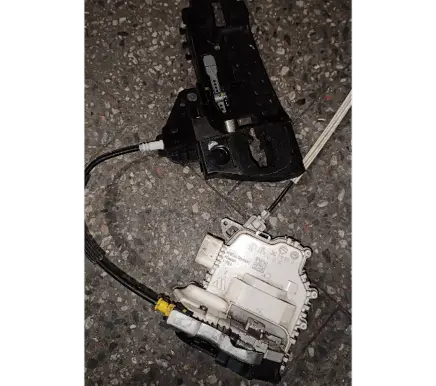 Audi Q5 SQ5 Rear door lock 8K0839015D 8t0837885b