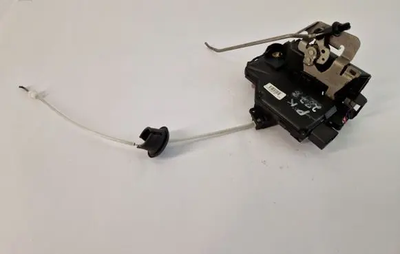 Audi A4 S4 B6 8E 8H Front door lock 4b1837015g