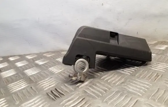Audi Q5 SQ5 Battery relay fuse 4F0915519