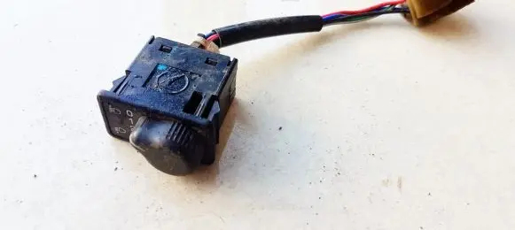 Subaru Forester SF Headlight level height control switch