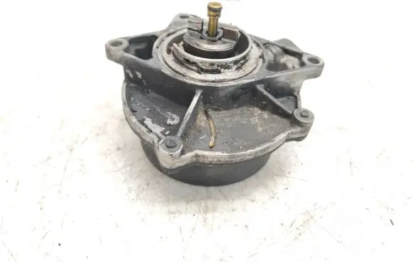 Audi A8 S8 D2 4D Vacuum pump 057145100C 72260806C
