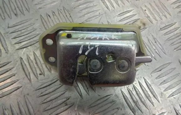 Chevrolet Spark Tailgate exterior lock 
