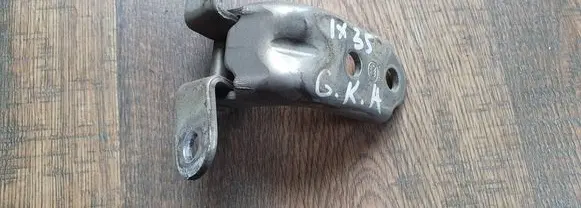 Hyundai ix35 Rear door lower hinge