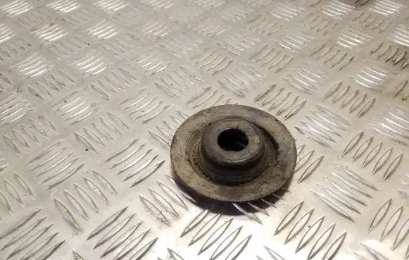 Volkswagen Golf IV Coil spring mount 