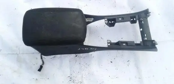 Peugeot 607 Armrest