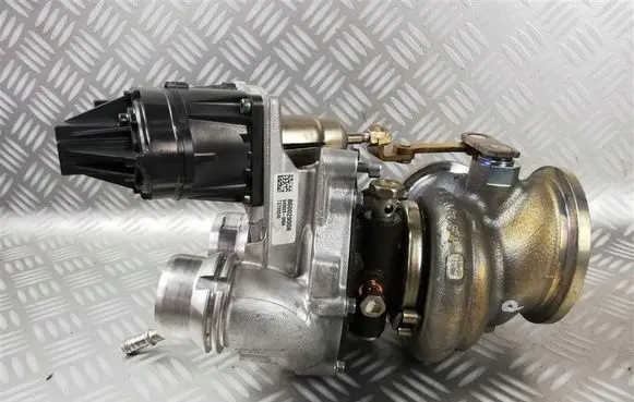 Audi A8 S8 D5 Turbo 860029008