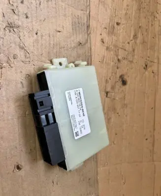 Mercedes-Benz Sprinter W907 W910 Wing mirror control module 
