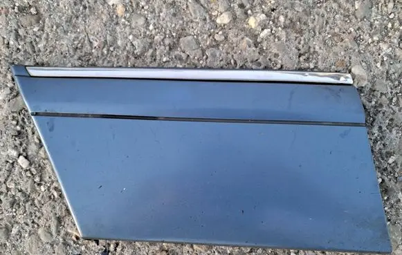 Mercedes-Benz S W126 Fender trim (molding) 1266903540