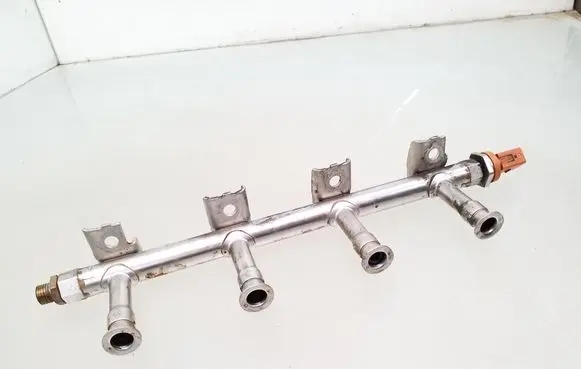 Fuel main line pipe