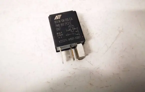 Audi A4 S4 B8 8K Other relay 7M0951253C