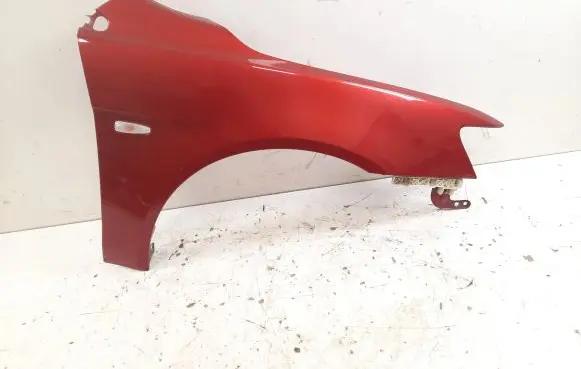 Mitsubishi Lancer VIII Fender