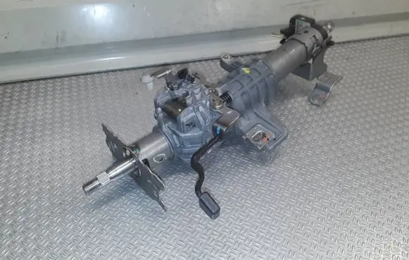 Hyundai Sonata Steering wheel axle 