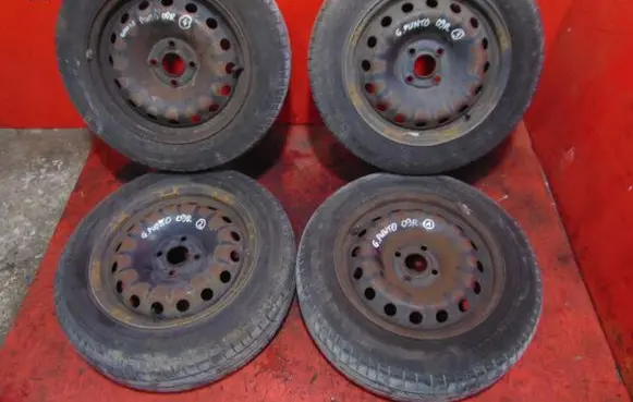 Fiat Grande Punto R15 steel rim 