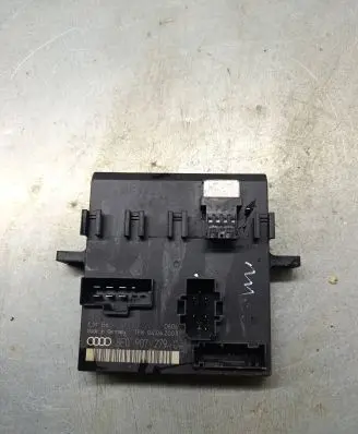 Audi A4 S4 B6 8E 8H Comfort/convenience module 8E0907279C