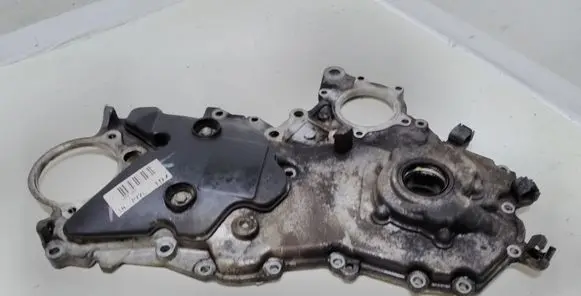 Toyota Yaris Timing chain cover 