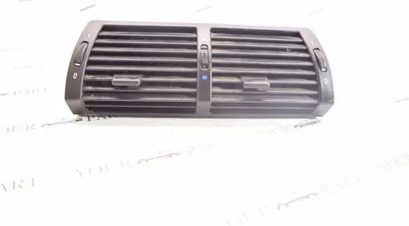 BMW X5 E53 Dash center air vent grill 8402221