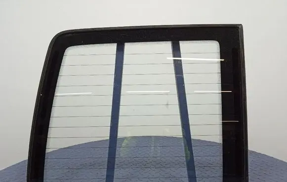 Volkswagen Transporter - Caravelle T4 Rear windscreen/windshield window 