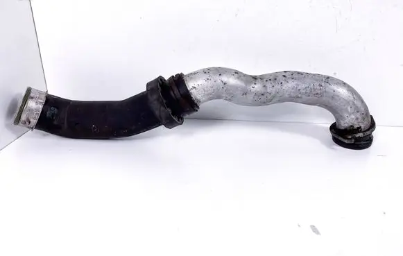 Intercooler hose/pipe