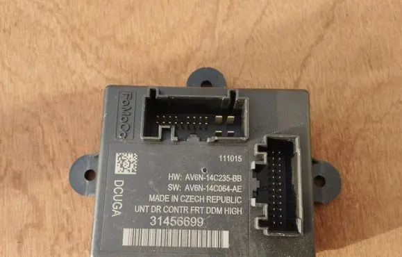 Volvo V40 Door control unit/module 31456699