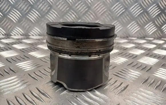 Toyota Corolla Verso AR10 Piston 2ADFTV