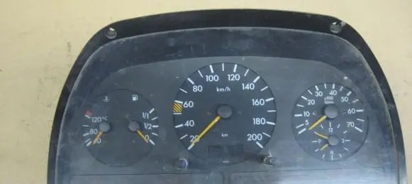 Mercedes-Benz Vito Viano W638 Speedometer (instrument cluster) 0005423401