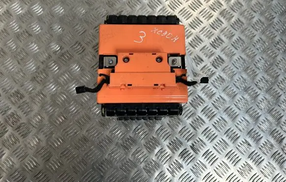 Hybrid / electric car battery