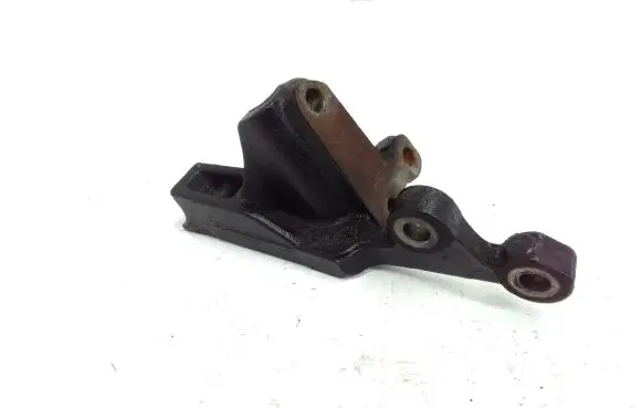 Peugeot 308 Engine mounting bracket 9657267780