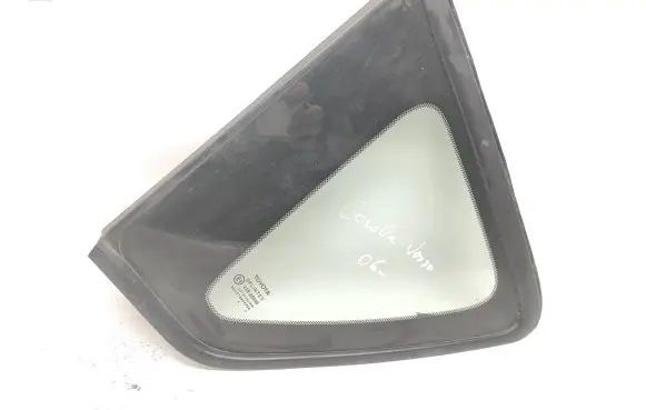 Toyota Corolla Verso AR10 Rear side window 43R00048 DOT24AS2M68