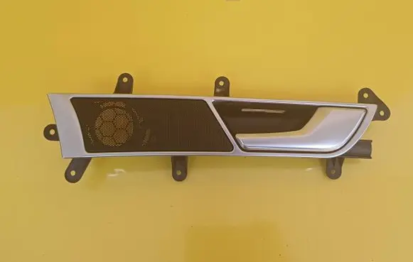 Audi A6 S6 C6 4F Front door interior handle 4F0837020B