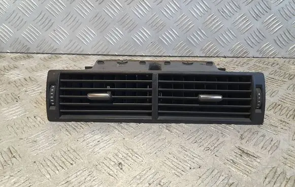 Audi A4 S4 B6 8E 8H Dash center air vent grill 438201