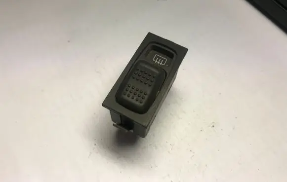 Ford Sierra Windscreen/window heater switch 83BG18C621AA