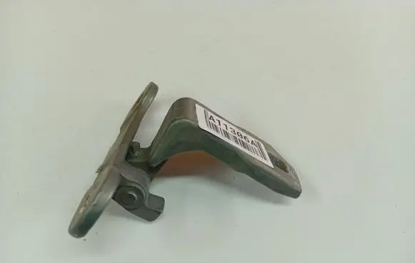 Opel Vectra C Rear door lower hinge