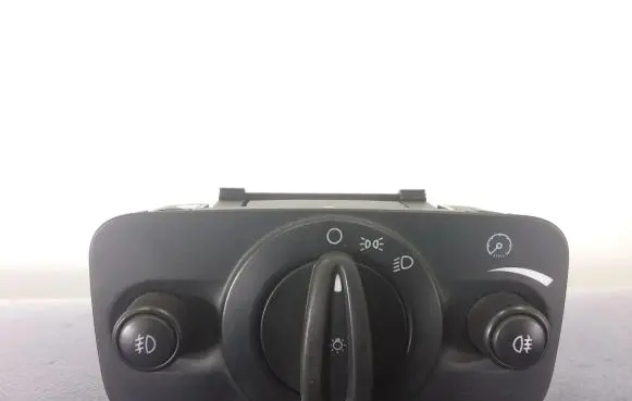 Ford Mondeo MK IV Light switch 8G9T13A024DA