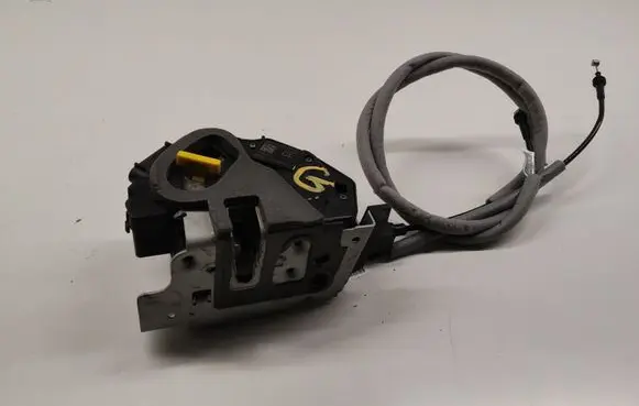 Loading door lock