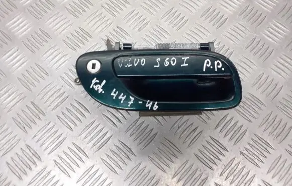 Volvo S60 Front door exterior handle/bracket 