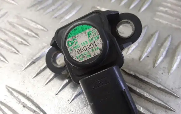 Mercedes-Benz Vito Viano W639 Air pressure sensor A0051535028 EP9451R3A
