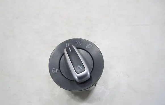 Volkswagen Golf VI Light switch 3C8941431B 10002833