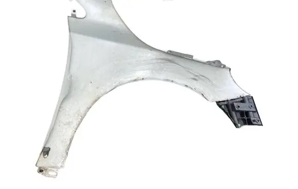Volvo V40 Fender