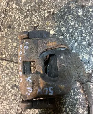Ford Mondeo MK IV Front brake caliper