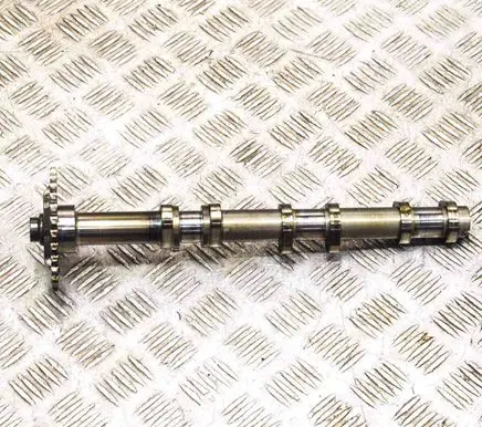 Audi A5 Sportback 8TA Camshaft 06E109104P 06E109102BF