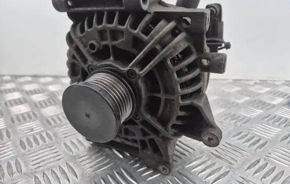 Mercedes-Benz E W211 Generator/alternator A0141540702