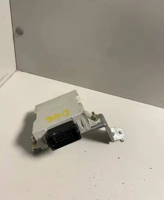 Toyota Avensis T250 Window wiper relay 150696 220106N
