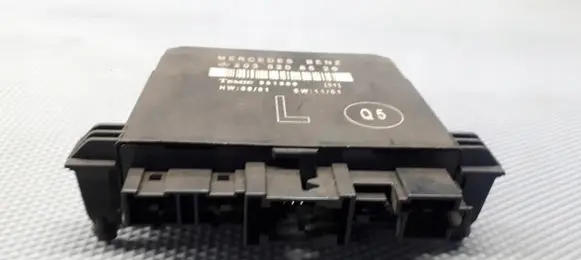 Mercedes-Benz C W202 Door control unit/module 2038206526