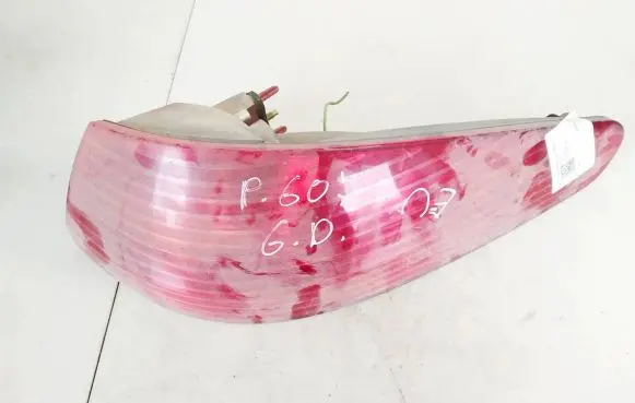 Peugeot 607 Rear/tail lights e202rs101
