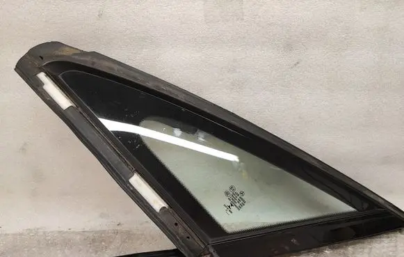 Mercedes-Benz E W238 Rear side window A2386708800