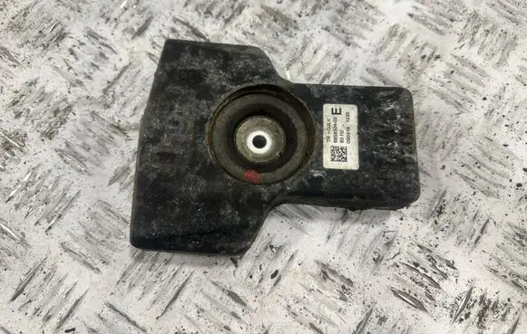 BMW 3 F30 F35 F31 Rear differential mounting bracket 6856504